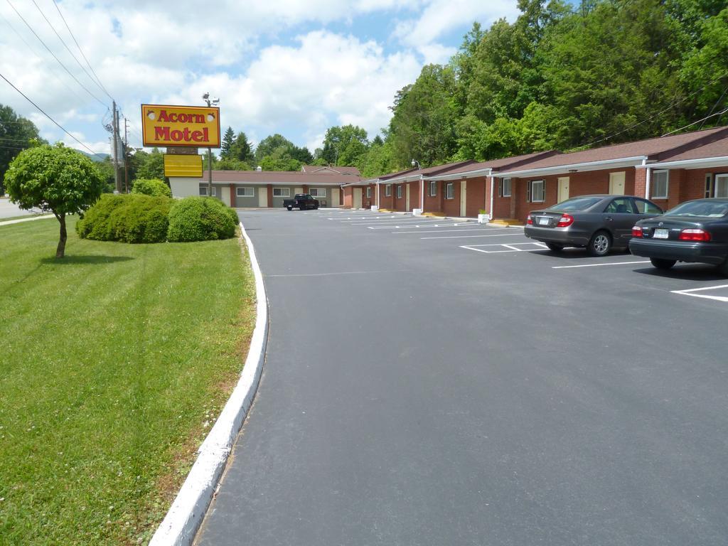 Acorn Motel - Black Mountain Exterior photo