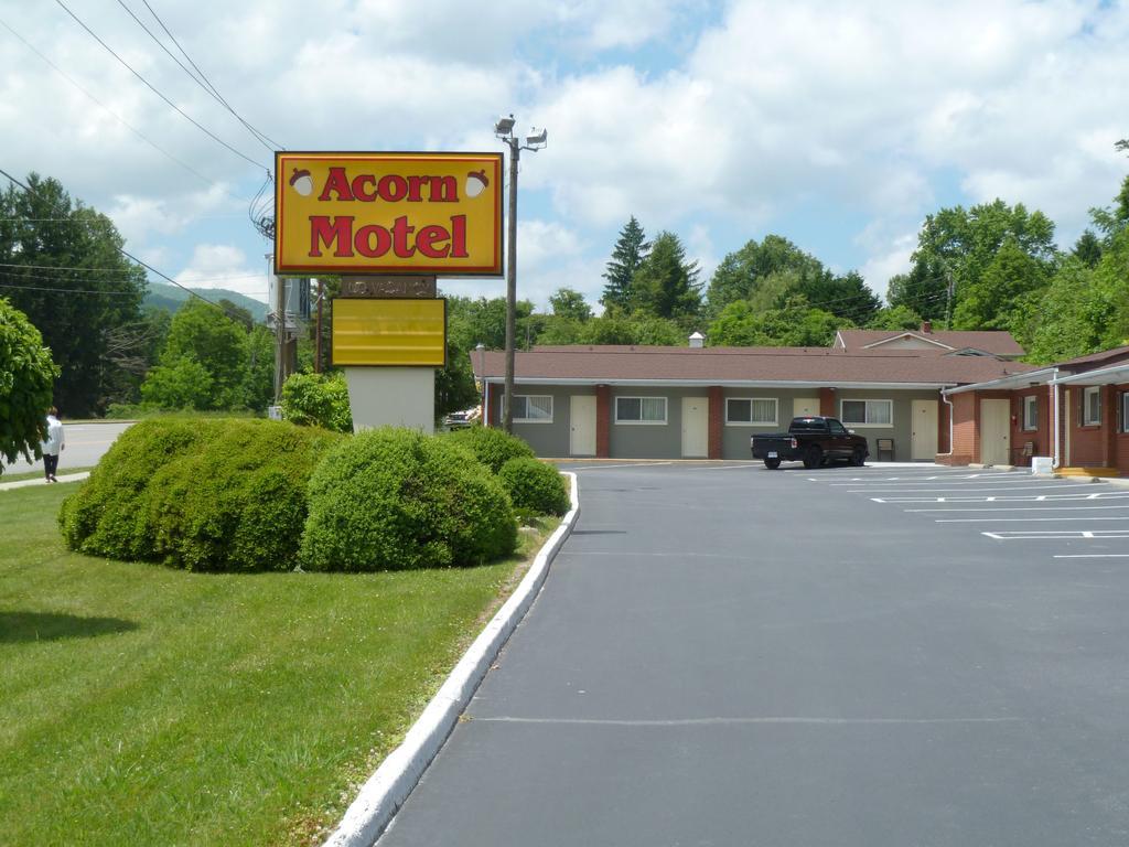 Acorn Motel - Black Mountain Exterior photo