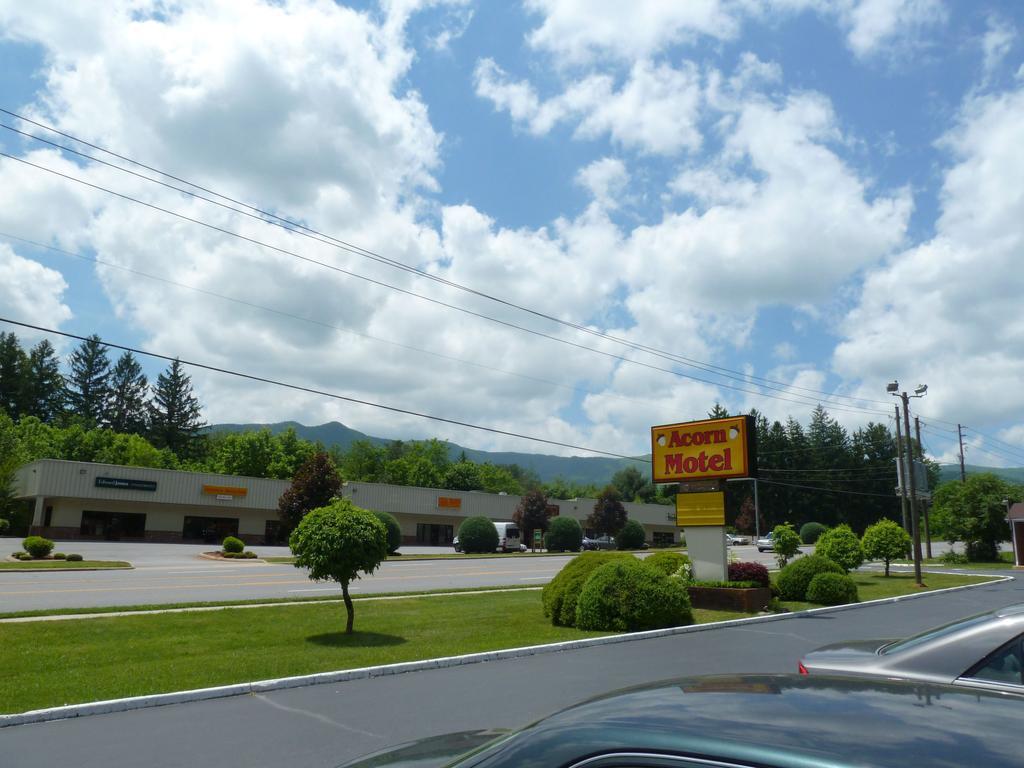 Acorn Motel - Black Mountain Exterior photo